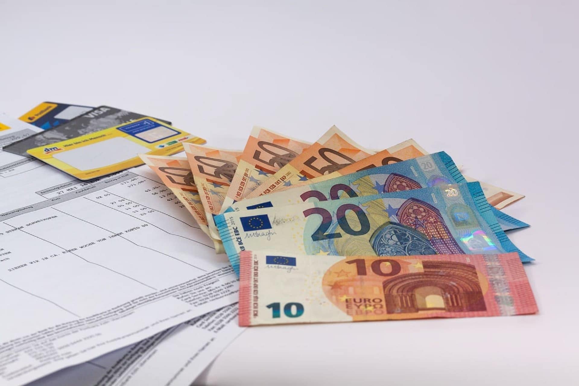 تمويل الأحزاب السياسية، الحملة الانتخابية، التنمية، الشفافية، الرشوة... أية علاقة؟